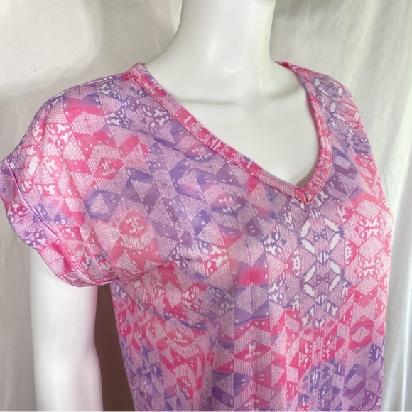 Decree Pink & Purple Southwest Design Rolled Cuff V-Neck Tee - Picture 2 of 7
